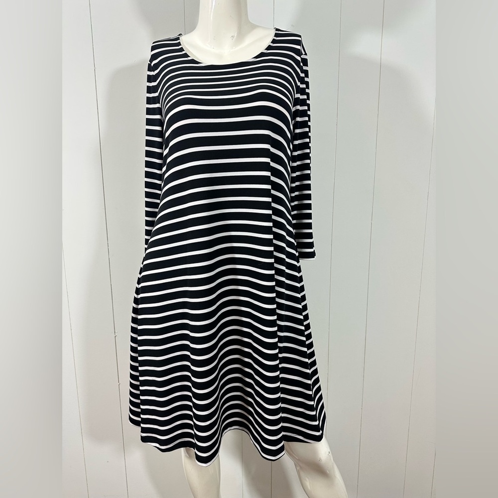 Chicos Women's Black & White Stripe Dress Long Sleeve Sz 0/ Small 3/4 Sleeve